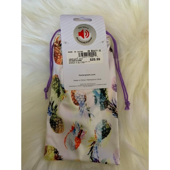 Foster Grant Gold Round Sunglasses with Pineapple Print Pouch New - Picture 2 of 2